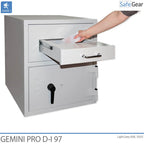 Placing a deposit in the Gemini Pro D-I 97 deposit drawer